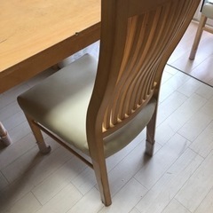 4人用　ニトリ　テーブル　イス4脚の画像