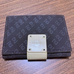 INDIVI パスケース　定期　カード　など