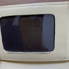 INDIVI パスケース　定期　カード　などの画像