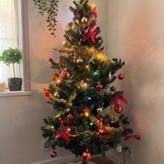 クリスマスツリー　オーナメント付き　160センチくらい