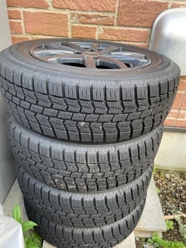 スタッドレスタイヤ 175/65R14 4穴 ワンシーズン使用