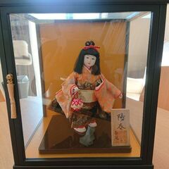 本物の着物で作った日本人形