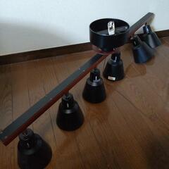 室内照明の画像