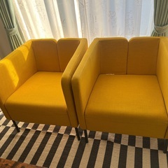IKEA 1人用ソファ　チェア　黄色　おしゃれ　2個セットの画像