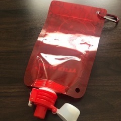 《未使用限定品》ハローキティ　折り畳み　水筒の画像