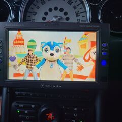 BMWミニクーパーデザイナーチョイス　100台限定車　H19　車検4/6　走行37000ｋ　社外ナビ＆フルセグＴＶ　専用シート＆ロゴ入りルーフ＆ホワイト17AW　の画像