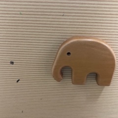 おもちゃと絵本の収納ラックの画像