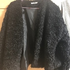 外はモコモコレディースの洋服
