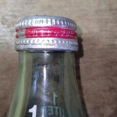 昭和レトロ　コカ・コーラ　１リットル瓶、
多分未開封❗️の画像