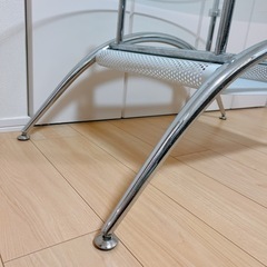 ガラステーブルの画像