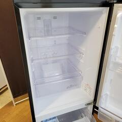 h1128売約済み❌高年式2017年！ブラックインテリア！三菱 146L 2ドア冷蔵庫 の画像