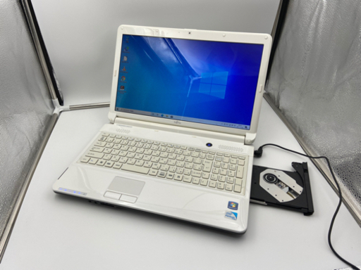 人気白色☆富士通ノートパソコン☆ lifebook AH42/C
