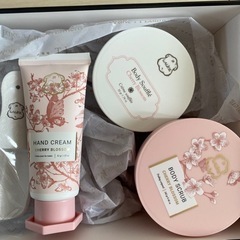 ☆新品☆ハンドクリームセットの画像