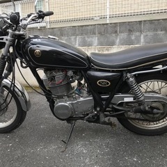 ヤマハSR400  2000年式　1JR(商談中)