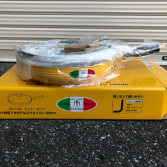 【格安】★新品未使用品　★あげます！！　IH対応　アルミフライパンの画像