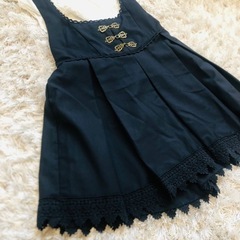 バックリボン ワンピースの画像