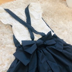 バックリボン ワンピースの画像