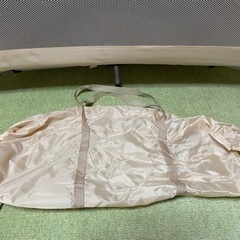 ベビーベッド　折り畳める　ベビーサークルの画像