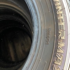 (バリ山)215/60R16 スタッドレス4本　１６インチ　冬タイヤ　ミニバンの画像