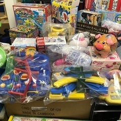 【11/19(金) ガレージセール】お子様必見！！おもちゃ祭り！！