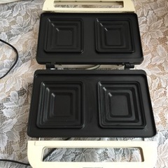 ホットサンドメーカー （Ｗで美味しい！）