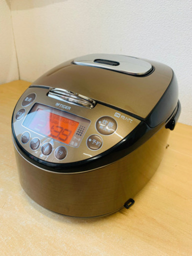 札幌市内配送無料 美品 2019年製 タイガー 魔法瓶 5.5合炊き IH炊飯ジャー JKT-C100 ブラウン