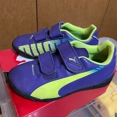 【値下げしました】PUMA サッカーシューズ  17cm