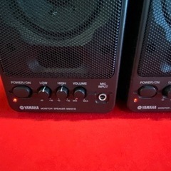激安セット!!YAMAHA パワード モニタースピーカー MS101 Ⅲ マイクスタンドアダプター付き!!の画像