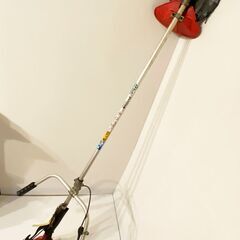 タナカ 刈払機 CB-220H 芝刈り機 草刈機 現状渡 動作未...