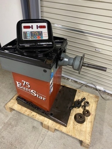 自動車　タイヤ　ホイールバランサー　スタッドレス