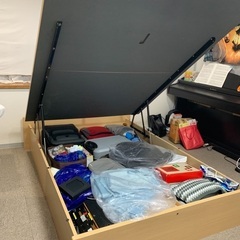 ニトリ　縦跳ね上げ式ダブルベットの画像