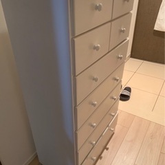 白 衣装タンス