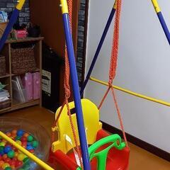 新品☆ブランコ　室内 屋外 子供用 折り畳み 簡単組立 (おまけ付) の画像