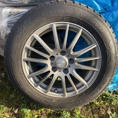 4本セット　スタッドレスタイヤ　205/60R16の画像
