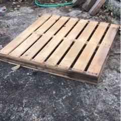 受付終了　木製パレット