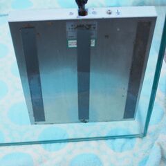 商談中90cm　フチなし　ガラス水槽　引き取り限定　現状でお願いします。の画像