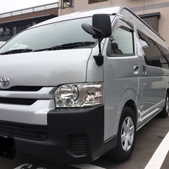 ハイエースコミューターお貸しします。