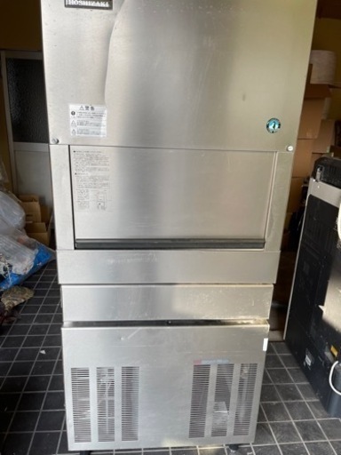 【中古】 ホシザキ 製氷機 IM-220M 2011年製 三相200V 幅695×奥行680×高1600mm  業務用 厨房機器
