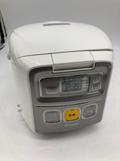 一人暮らしや炊飯器料理に♪  タイガー　マイコン　炊飯器　JAI-R551(W)