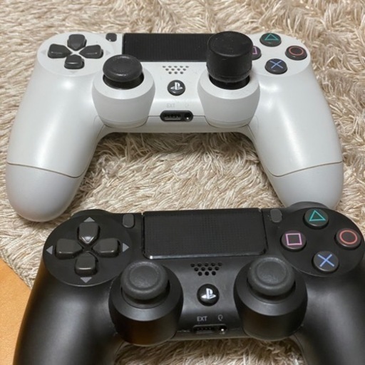PS4本体　ソフトセット　コントローラー２つ