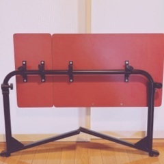 ベッドサイドテーブル売ります。の画像