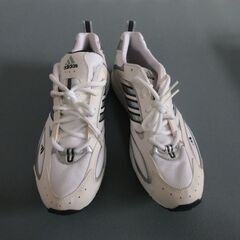 【取引中】adidas　スポーツシューズ　メンズ　26.5㎝の画像