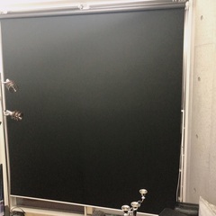 ※お値下げしました！一級遮光　突っ張り式　ロールスクリーン　美品