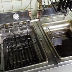 【取引決定】フジマック／FUJIMAK 業務用電気フライヤー 譲ります。の画像