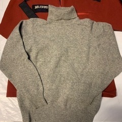 Mr JUNKO JEANSのフリースジャンパー＋タートルセーター・ベストの画像
