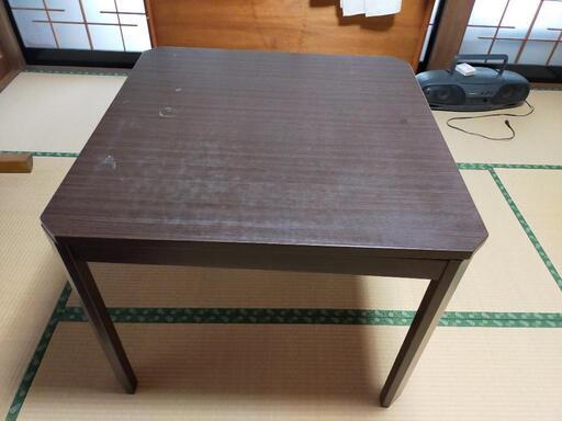 椅子が使えるコタツです!