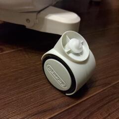 【交渉中】デロンギ　オイルヒーター　TDD0915W　カバー、リモコン付の画像