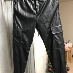ZARA新品　パンツ