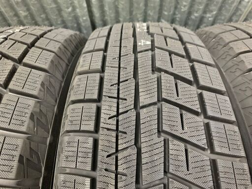 格安！スタッドレスタイヤ　現行モデルヨコハマ　アイスガードIG60　195/65R15　2021年製造　プリウス　セレナ　ノア　ヴォク