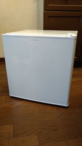 小型冷蔵庫　46リットル　2020年製
